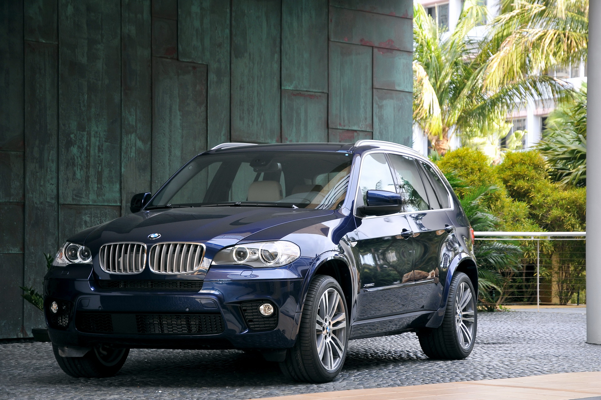 М5 70. БМВ x5 е70. БМВ х5 70. BMW x5 e70, BMW. BMW x5 e70 Restyle.