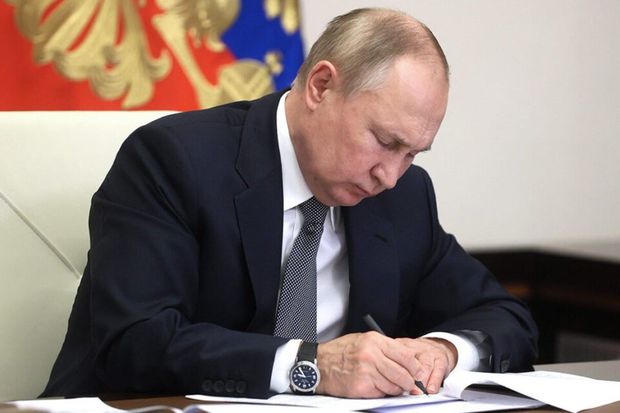 Putin neftin tavan qiymətinə Rusiyanın cavab tədbirlərini təsdiq etdi