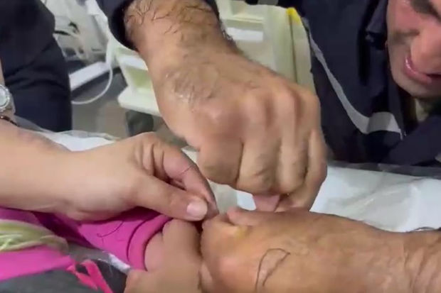 В Бардинском районе сотрудники МЧС сняли с пальца ребенка застрявшее кольцо - ВИДЕО