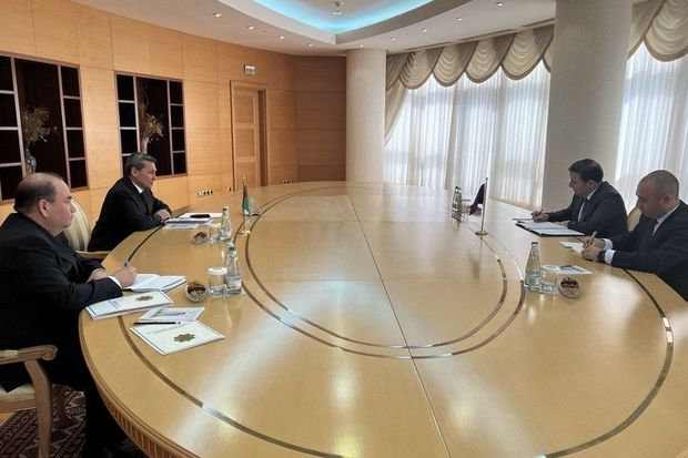 Посол Азербайджана вручил копию верительных грамот главе МИД Туркменистана - ФОТО